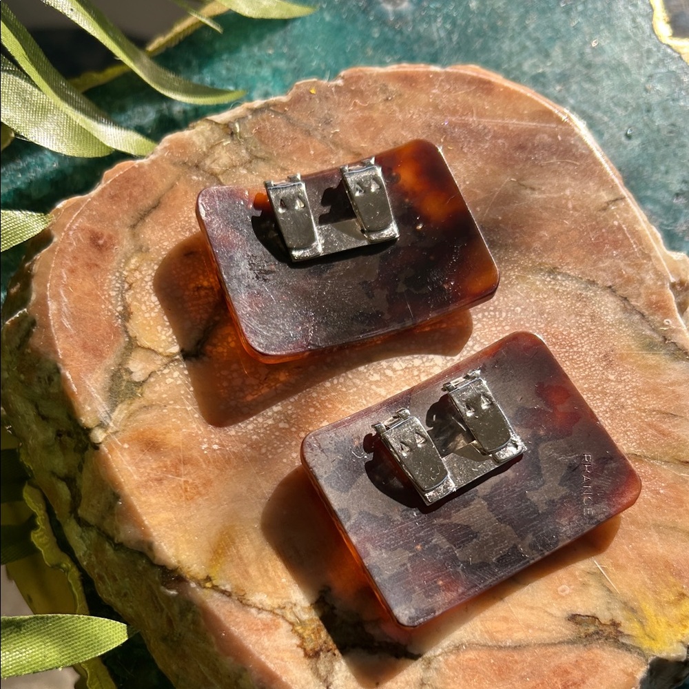 Vintage TortoiseShell Shoe Clips with Rhinestones - Picture 6 of 11
